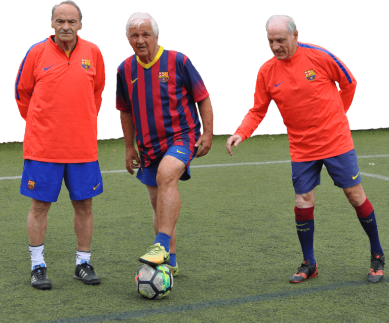 Tres jugadores de WABOL avanzan caminando con el balón