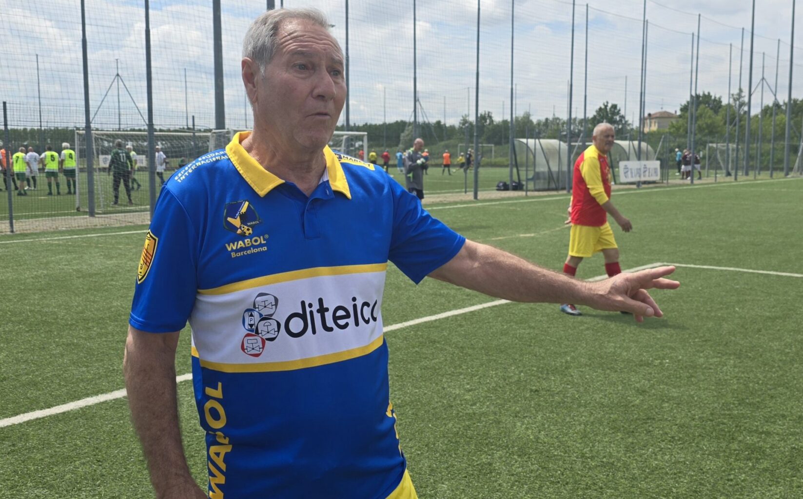 La comunidad WABOL comparte una sesión de deporte caminando · foto 13
